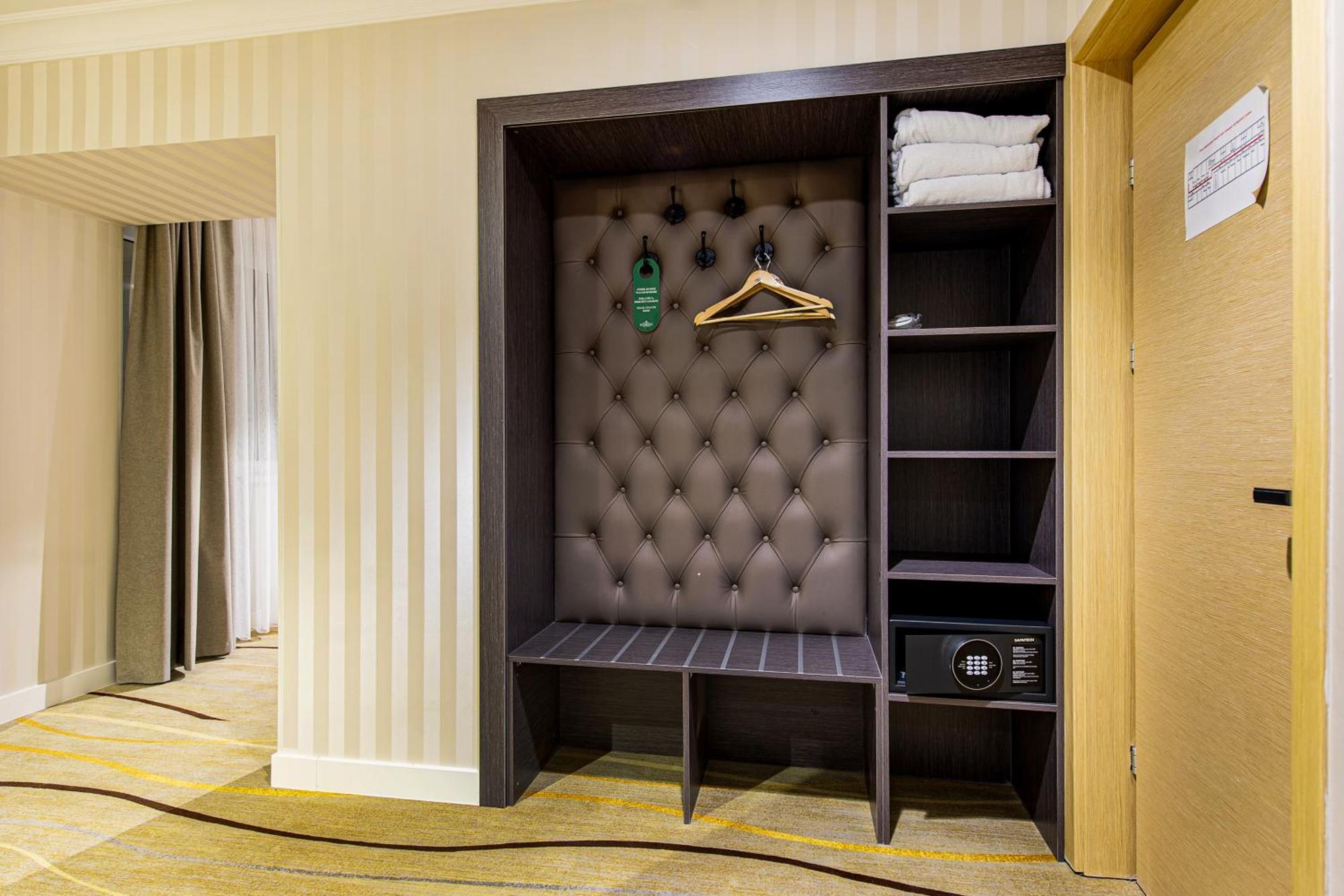 Shymkent Grand Hotel Zewnętrze zdjęcie