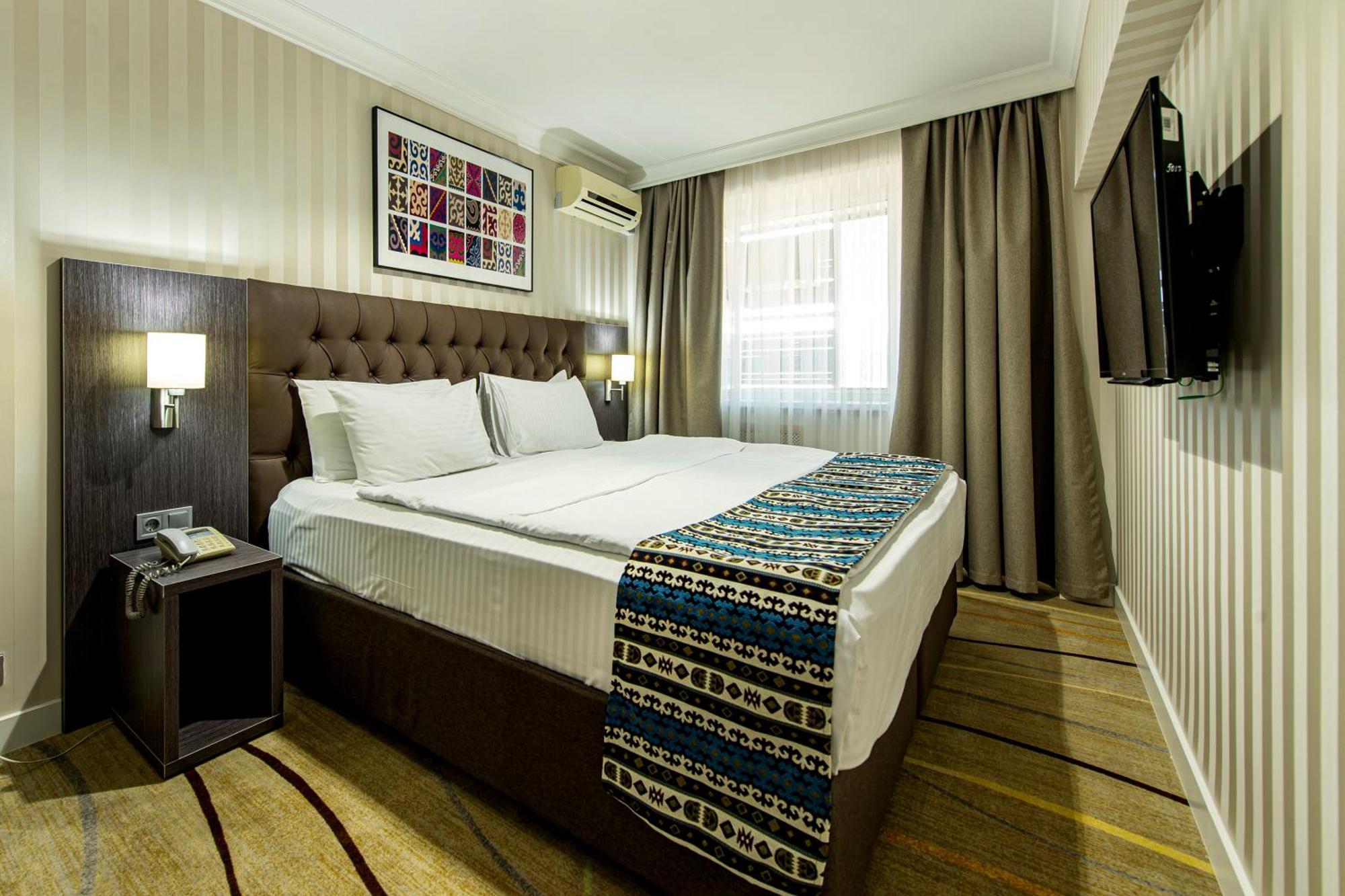 Shymkent Grand Hotel Zewnętrze zdjęcie